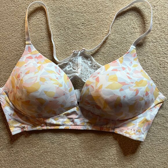Danskin Intimates 38C Cream Yellow Peach Lace Back Lightly Padded Wireless (R) - Picture 1 of 6